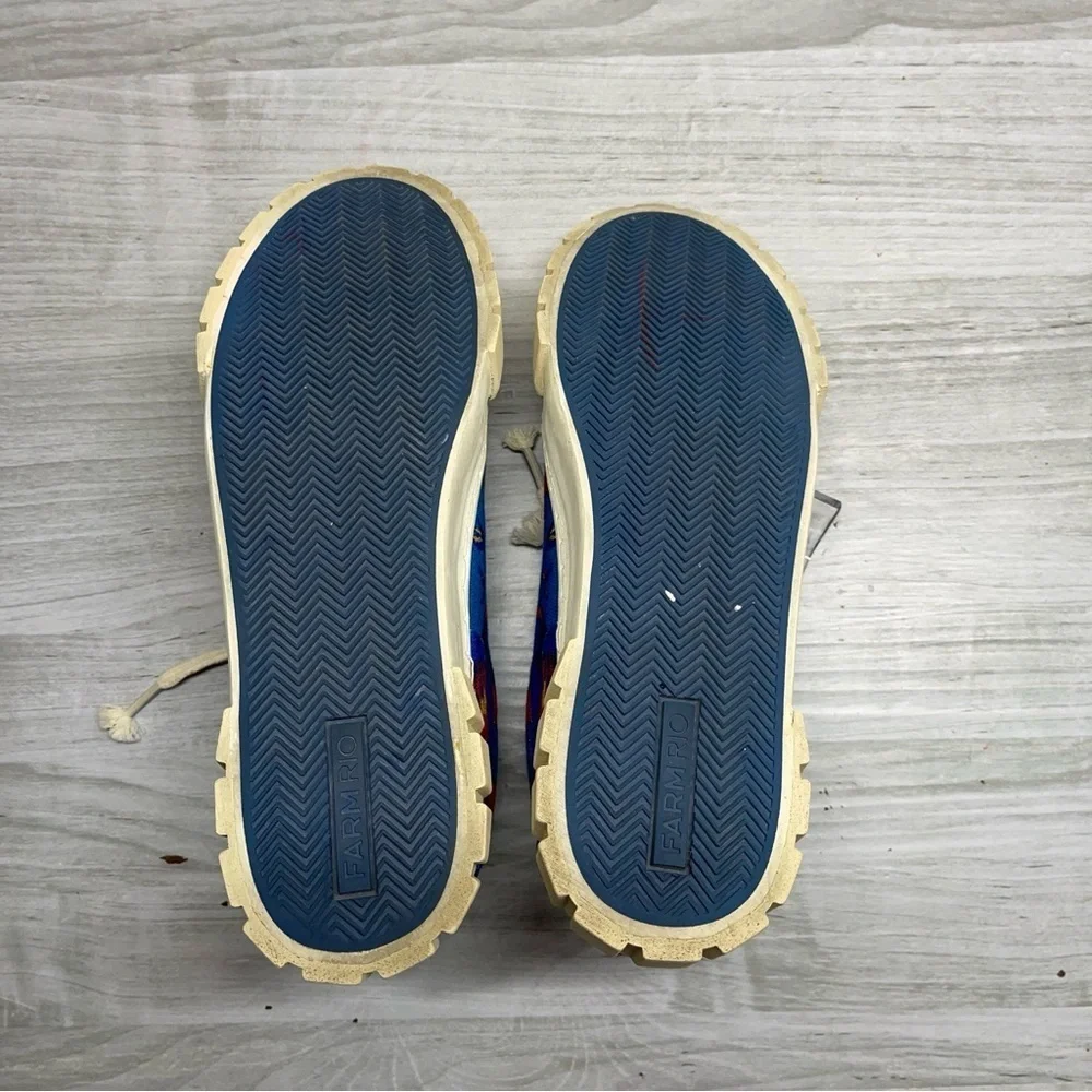 Farm Rio Tropical Bird Lace Up Chunky Sole Blue Macaw Sneakers Women’s size 8.5